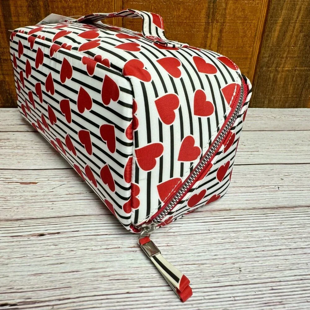 Stella & Max Zip Around Travel Case – Heart Stripe - Picture 3 of 5